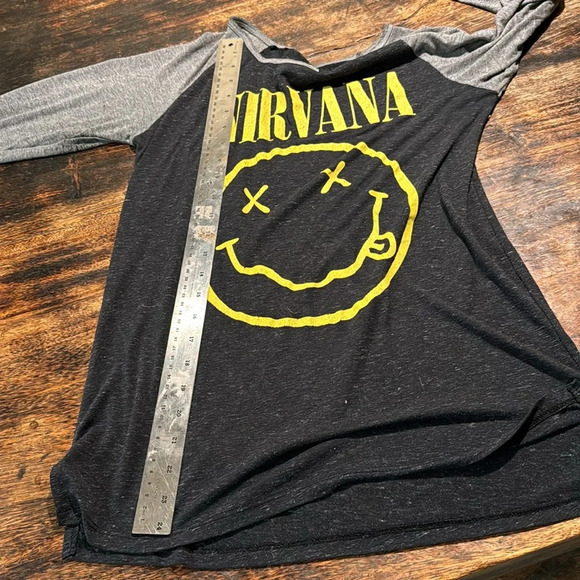 Nirvana Ragland distressed long sleeve thin T shirt size small EDGY FEMININE - Picture 8 of 9